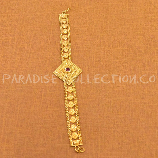 Graceful Women's Bracelet with Complimentary Jewelry Storage Box
